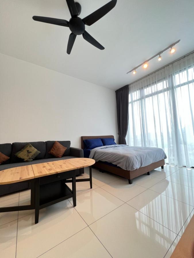 Beacon Executive #georgetown #rooftoppool #spacious #13a *